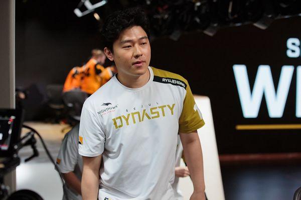 Seoul Dynasty's Ryujehong Gives Emotional Interview After Overwatch League Playoffs Exit