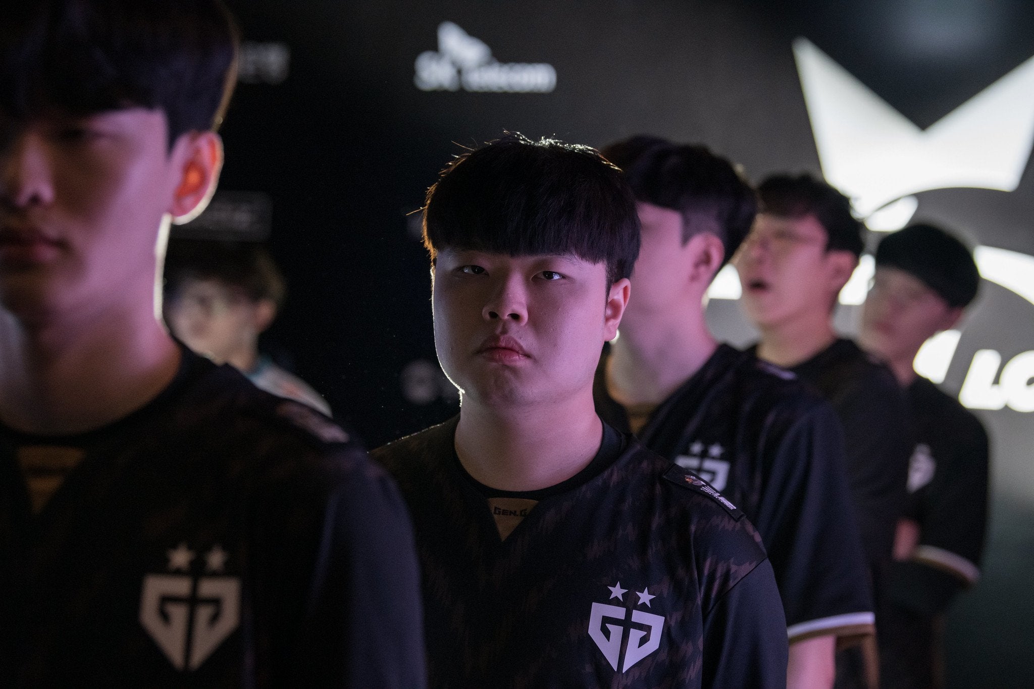 Gen.G clean sweep T1 in 2021 LCK Spring Split semifinals