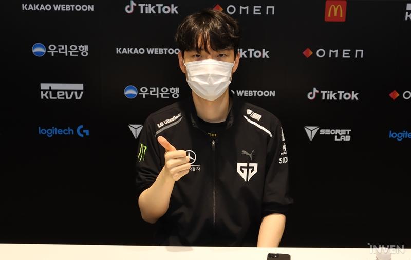 [LCK] GEN Rascal: "Gwen, Lee Sin, Nocturne, and Renekton are top-tier these days."